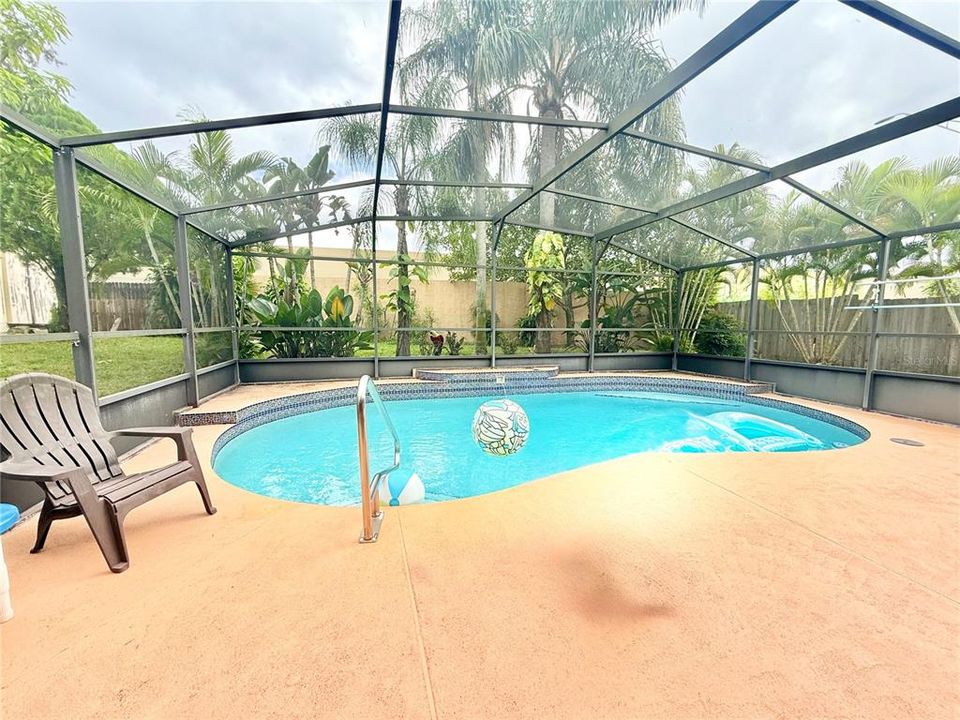 Active With Contract: $399,954 (4 beds, 2 baths, 1758 Square Feet)