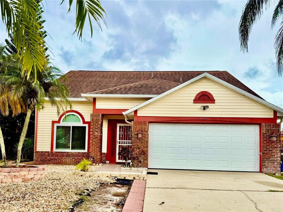 Active With Contract: $399,954 (4 beds, 2 baths, 1758 Square Feet)