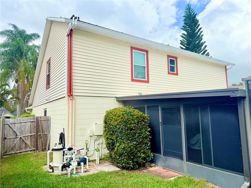 Active With Contract: $399,954 (4 beds, 2 baths, 1758 Square Feet)