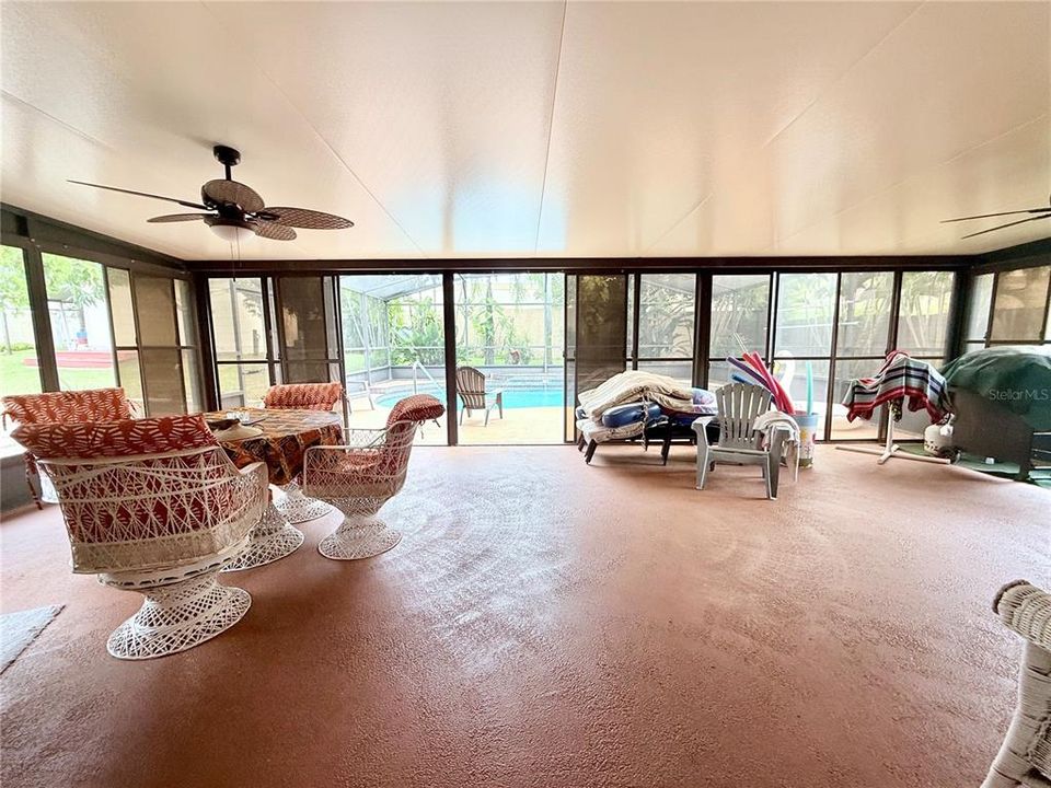 Active With Contract: $399,954 (4 beds, 2 baths, 1758 Square Feet)