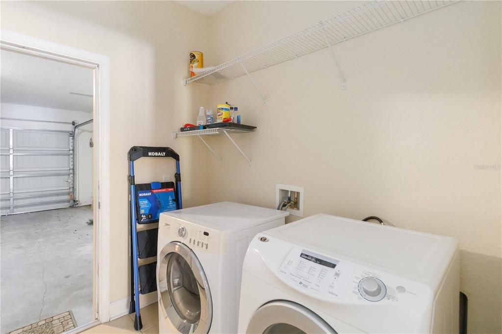 На продажу: $345,000 (3 спален, 2 ванн, 2059 Квадратных фут)