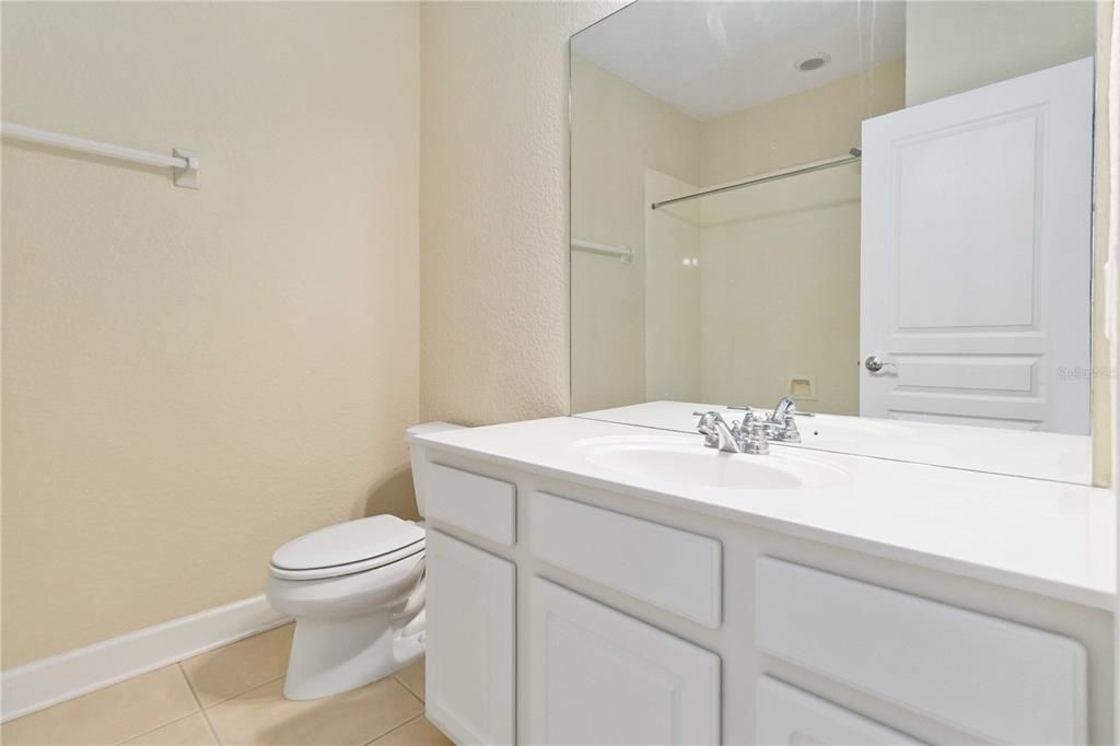 На продажу: $345,000 (3 спален, 2 ванн, 2059 Квадратных фут)