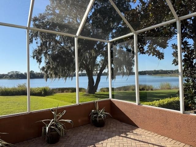 合同活跃: $634,000 (2 贝兹, 2 浴室, 1601 平方英尺)