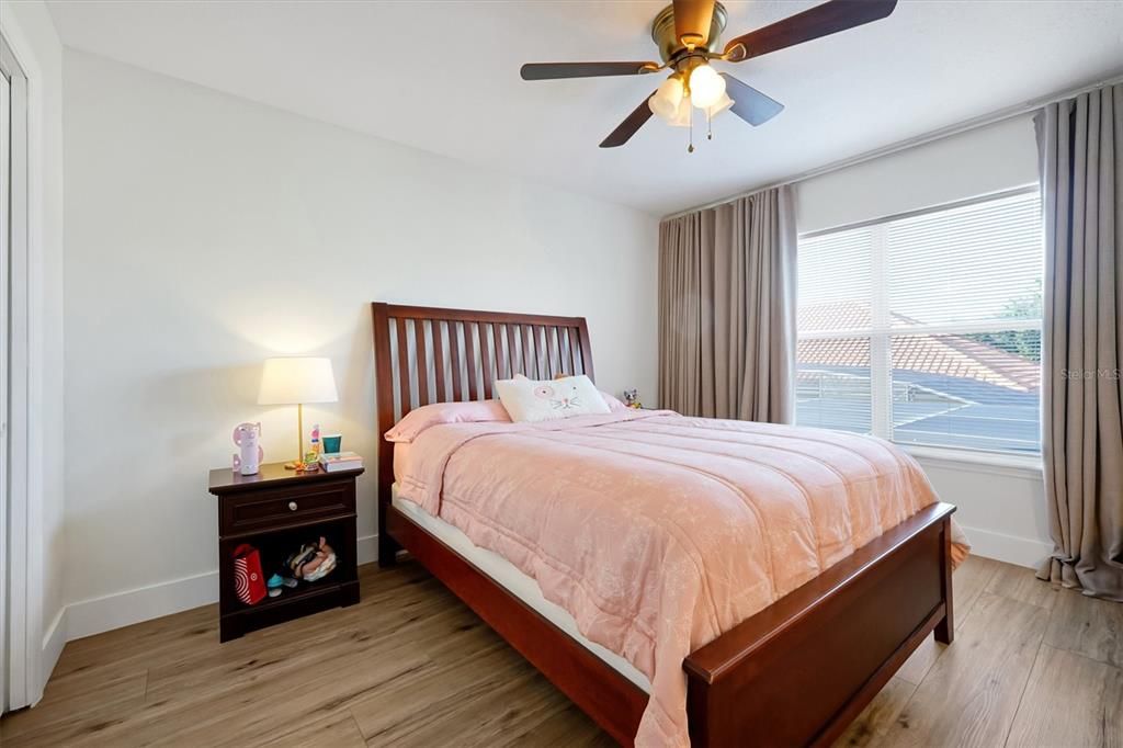 На продажу: $1,762,000 (7 спален, 5 ванн, 4914 Квадратных фут)