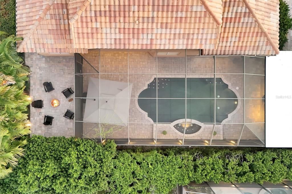 На продажу: $1,762,000 (7 спален, 5 ванн, 4914 Квадратных фут)