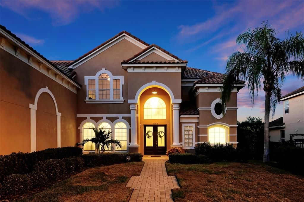 На продажу: $1,762,000 (7 спален, 5 ванн, 4914 Квадратных фут)