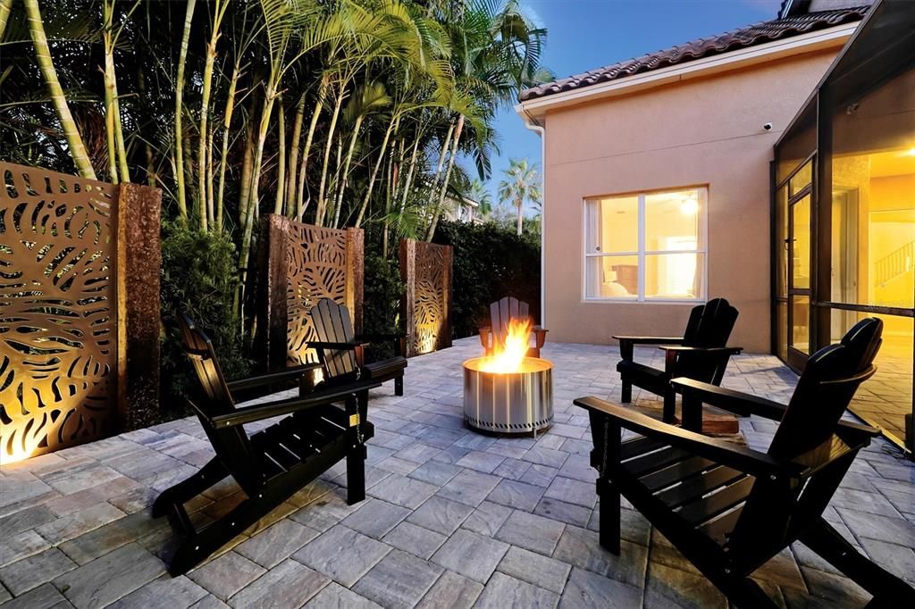 На продажу: $1,762,000 (7 спален, 5 ванн, 4914 Квадратных фут)