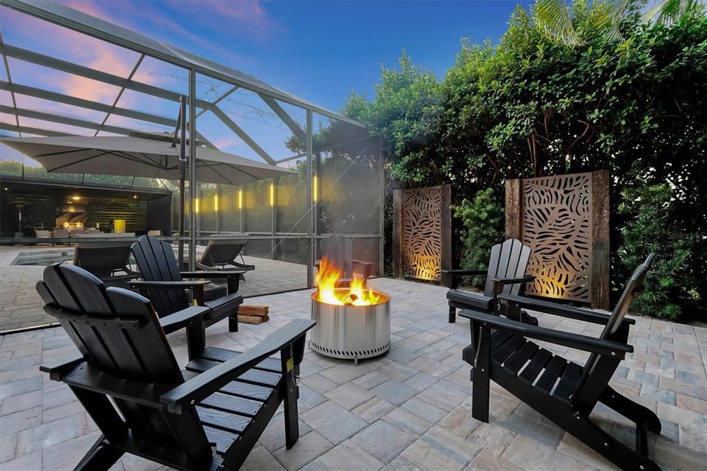 На продажу: $1,762,000 (7 спален, 5 ванн, 4914 Квадратных фут)