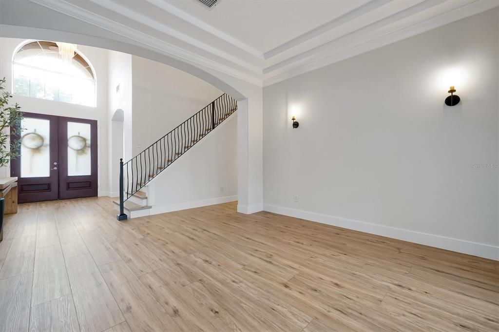 На продажу: $1,762,000 (7 спален, 5 ванн, 4914 Квадратных фут)