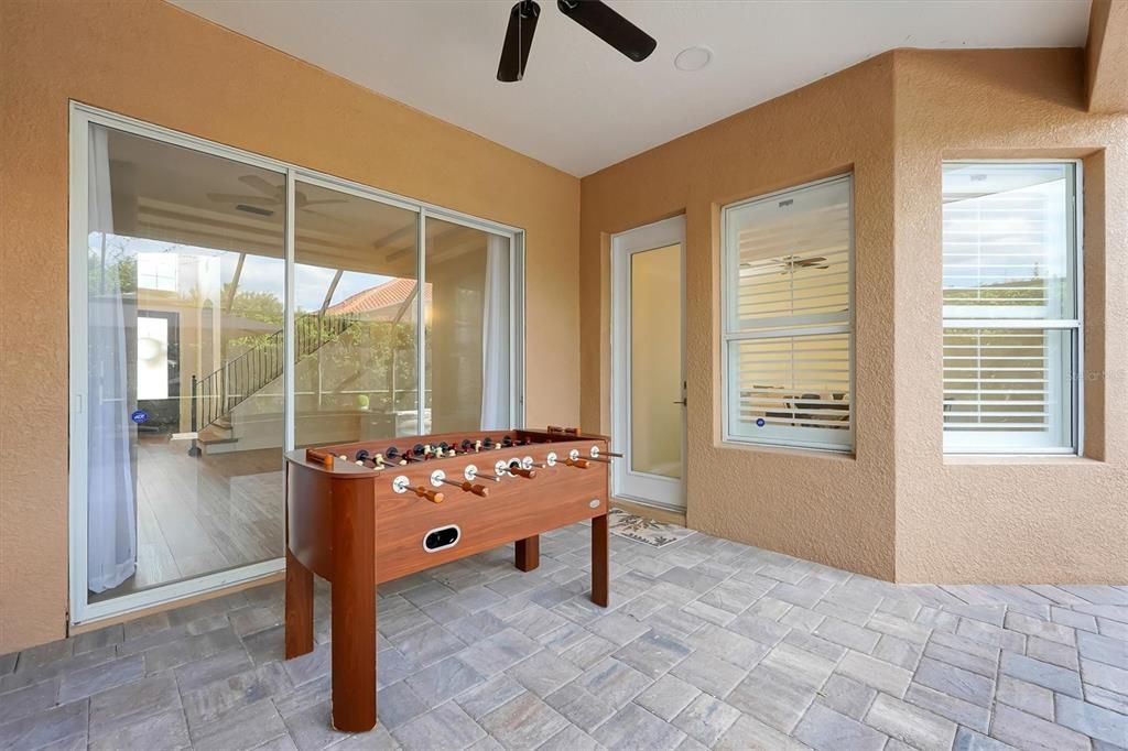 На продажу: $1,762,000 (7 спален, 5 ванн, 4914 Квадратных фут)