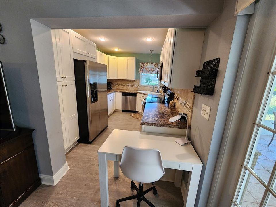 En Venta: $429,000 (3 camas, 2 baños, 1408 Pies cuadrados)