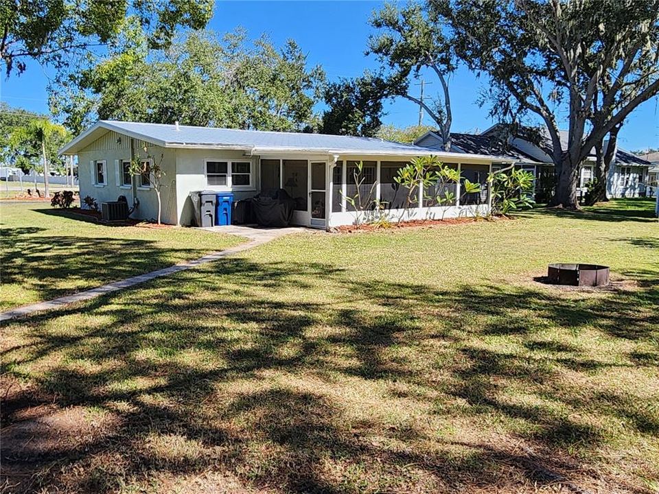 En Venta: $429,000 (3 camas, 2 baños, 1408 Pies cuadrados)