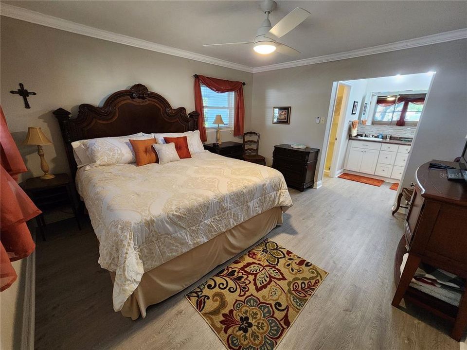 En Venta: $429,000 (3 camas, 2 baños, 1408 Pies cuadrados)