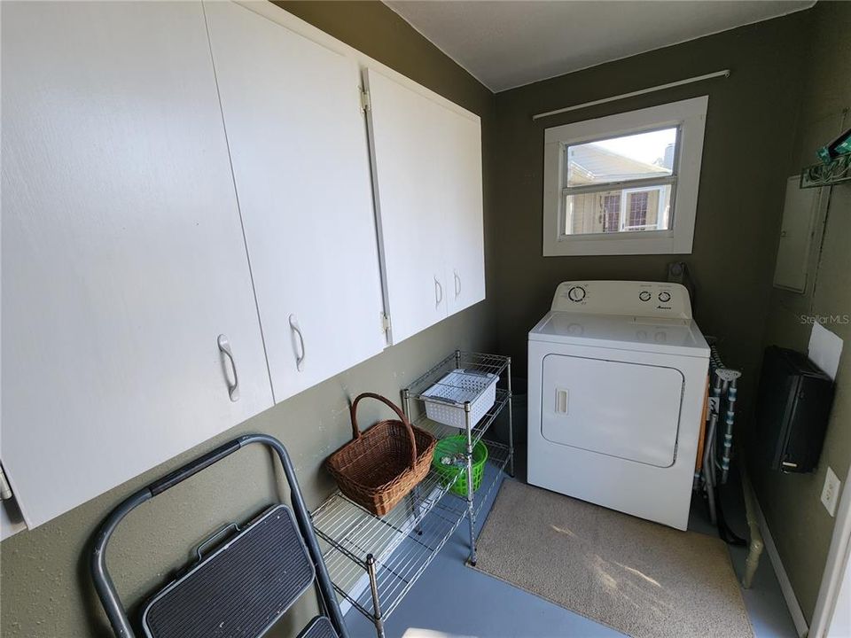 En Venta: $429,000 (3 camas, 2 baños, 1408 Pies cuadrados)