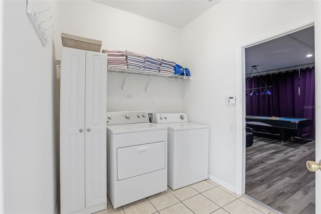 Active With Contract: $494,900 (6 beds, 3 baths, 2816 Square Feet)