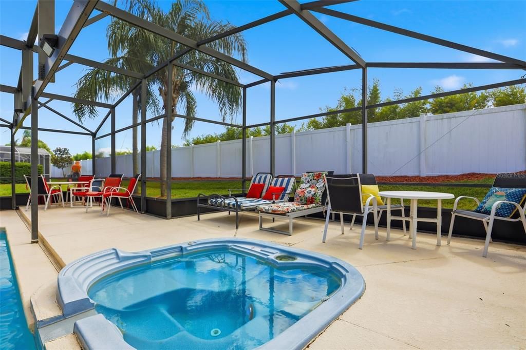 Active With Contract: $494,900 (6 beds, 3 baths, 2816 Square Feet)