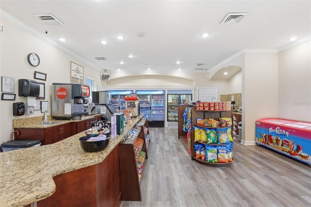 Active With Contract: $494,900 (6 beds, 3 baths, 2816 Square Feet)