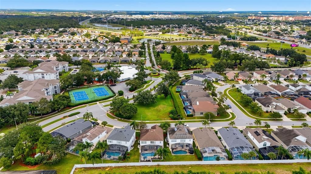 Active With Contract: $494,900 (6 beds, 3 baths, 2816 Square Feet)