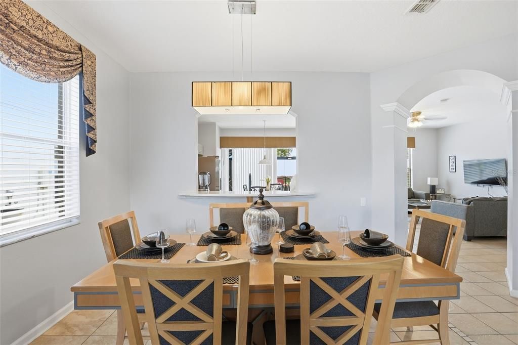 Active With Contract: $494,900 (6 beds, 3 baths, 2816 Square Feet)