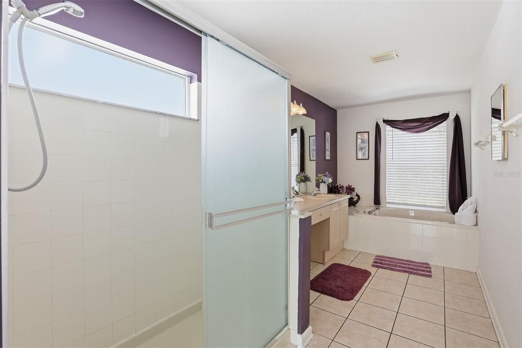 Active With Contract: $494,900 (6 beds, 3 baths, 2816 Square Feet)