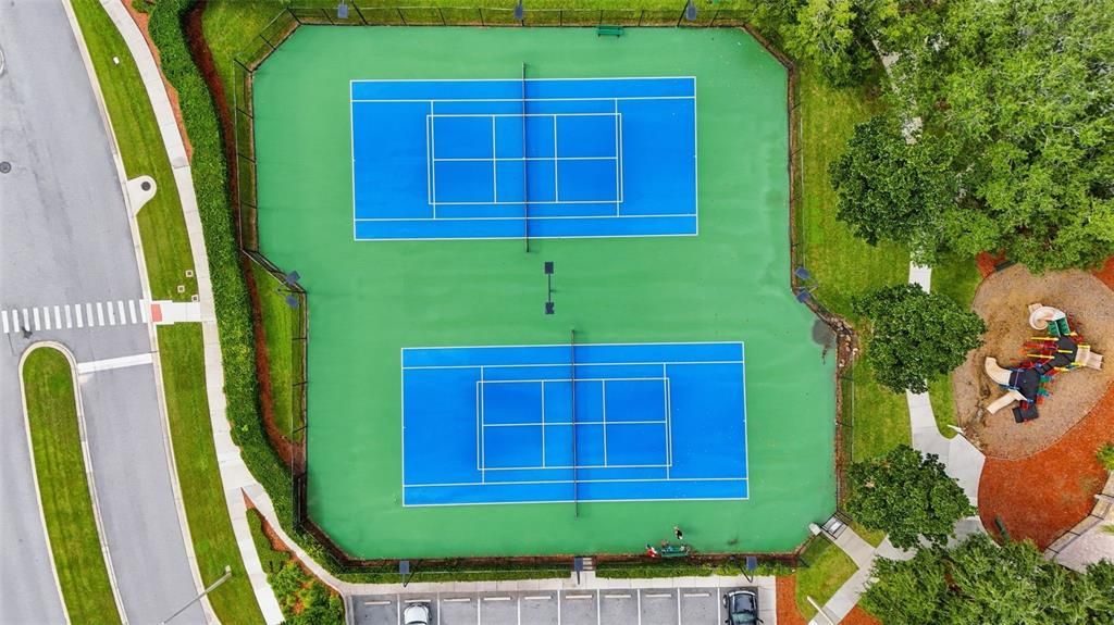 Active With Contract: $494,900 (6 beds, 3 baths, 2816 Square Feet)