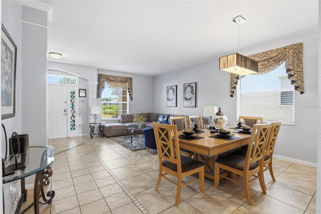 Active With Contract: $494,900 (6 beds, 3 baths, 2816 Square Feet)