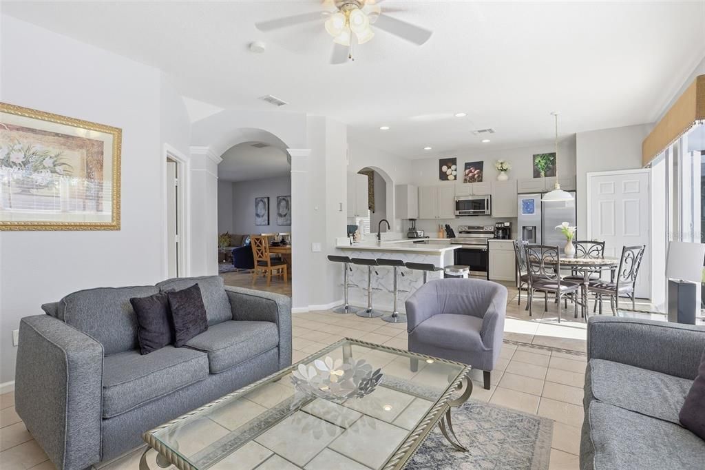 Active With Contract: $494,900 (6 beds, 3 baths, 2816 Square Feet)