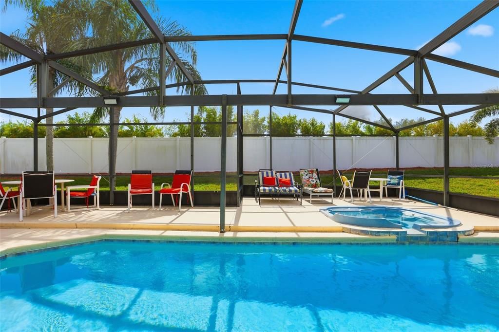 Active With Contract: $494,900 (6 beds, 3 baths, 2816 Square Feet)