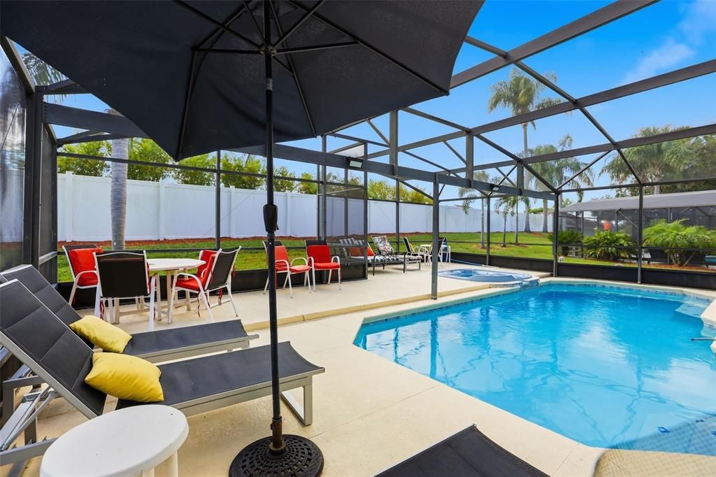 Active With Contract: $494,900 (6 beds, 3 baths, 2816 Square Feet)