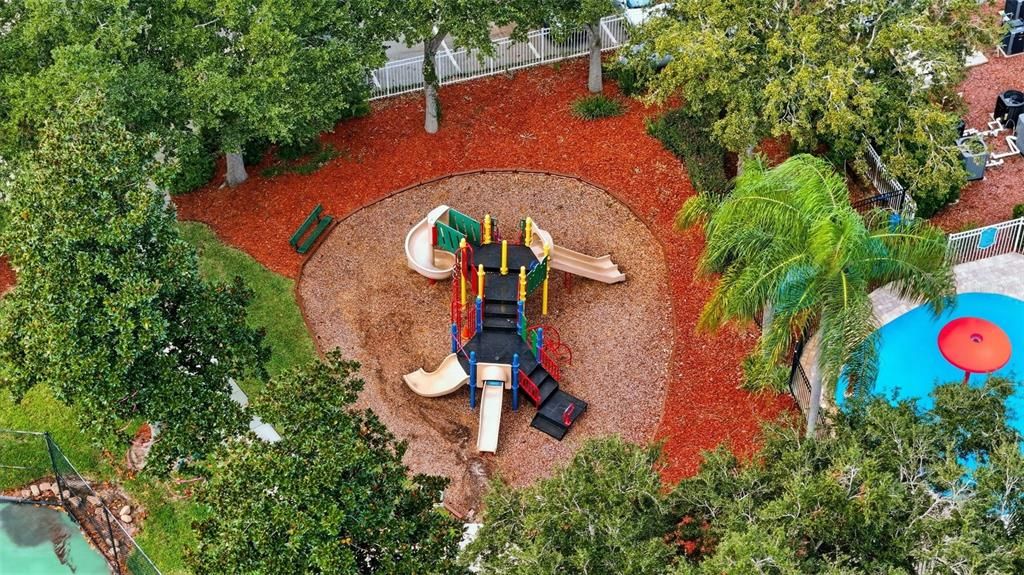 Active With Contract: $494,900 (6 beds, 3 baths, 2816 Square Feet)