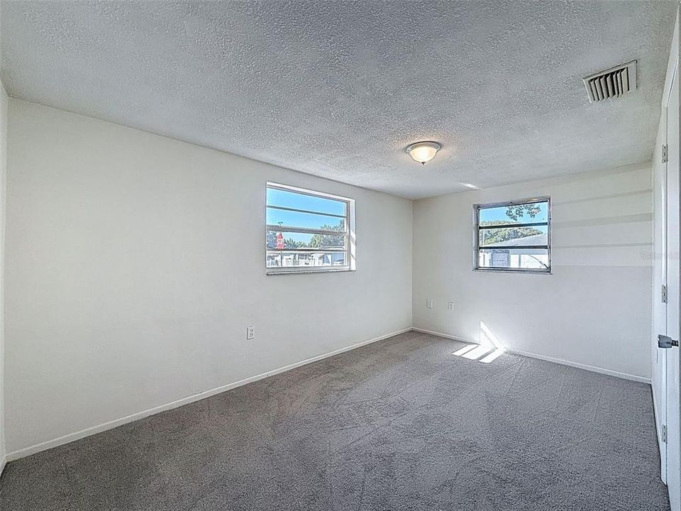 For Sale: $200,000 (3 beds, 2 baths, 1620 Square Feet)