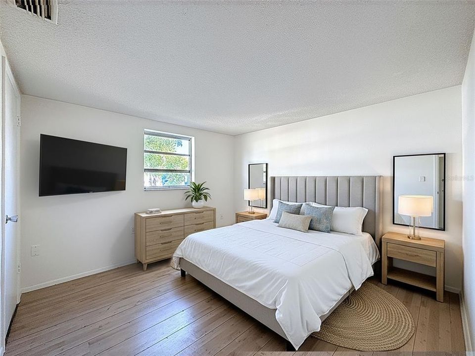 For Sale: $200,000 (3 beds, 2 baths, 1620 Square Feet)