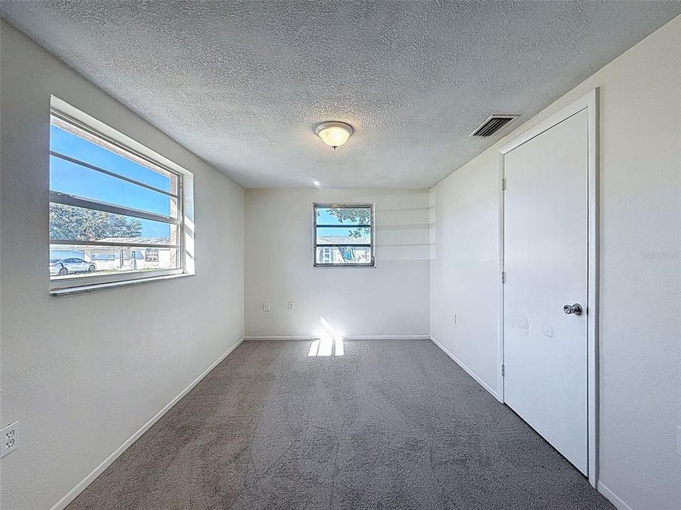 For Sale: $200,000 (3 beds, 2 baths, 1620 Square Feet)