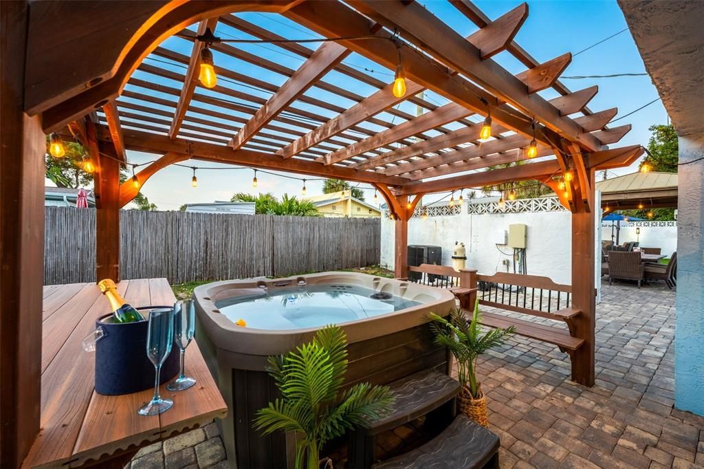 Active With Contract: $1,499,000 (7 beds, 0 baths, 4540 Square Feet)