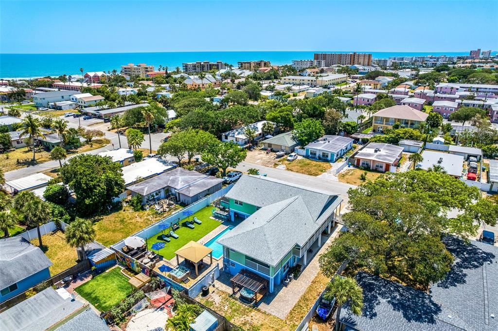 Active With Contract: $1,499,000 (7 beds, 0 baths, 4540 Square Feet)