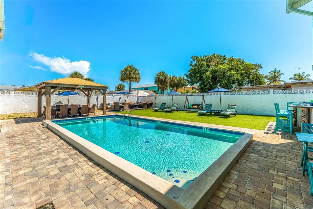 Active With Contract: $1,499,000 (7 beds, 0 baths, 4540 Square Feet)