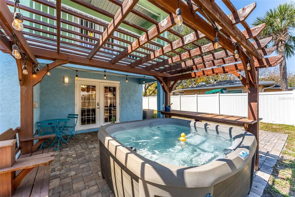 Active With Contract: $1,499,000 (7 beds, 0 baths, 4540 Square Feet)