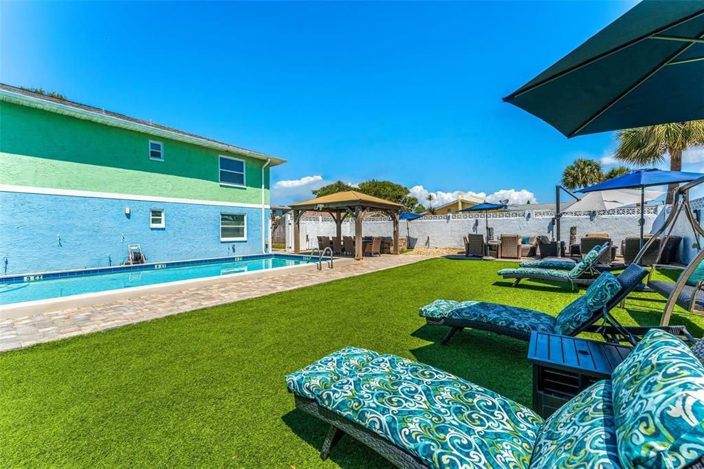 Active With Contract: $1,499,000 (7 beds, 0 baths, 4540 Square Feet)