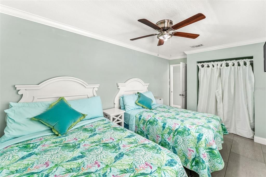 Active With Contract: $1,499,000 (7 beds, 0 baths, 4540 Square Feet)