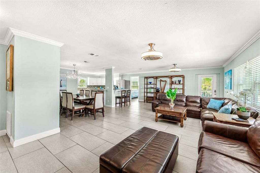 Active With Contract: $1,499,000 (7 beds, 0 baths, 4540 Square Feet)