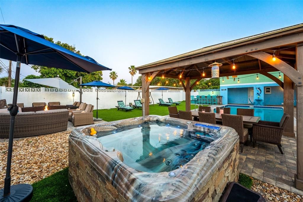 Active With Contract: $1,499,000 (7 beds, 0 baths, 4540 Square Feet)