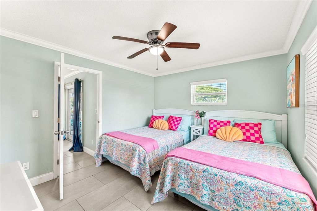 Active With Contract: $1,499,000 (7 beds, 0 baths, 4540 Square Feet)