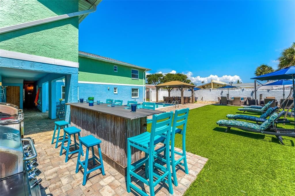 Active With Contract: $1,499,000 (7 beds, 0 baths, 4540 Square Feet)