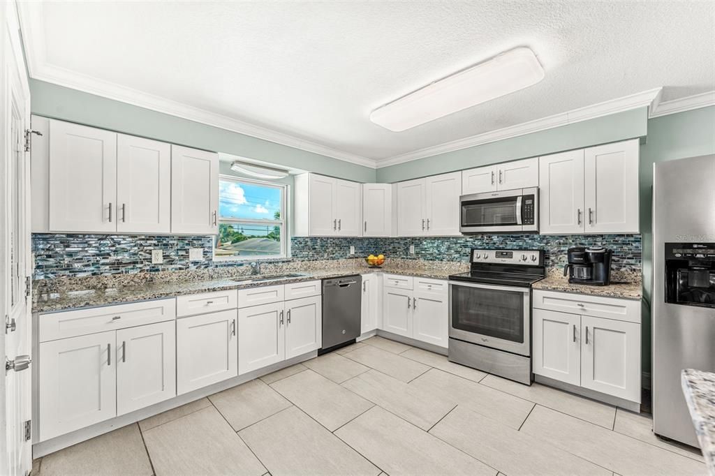 Active With Contract: $1,499,000 (7 beds, 0 baths, 4540 Square Feet)