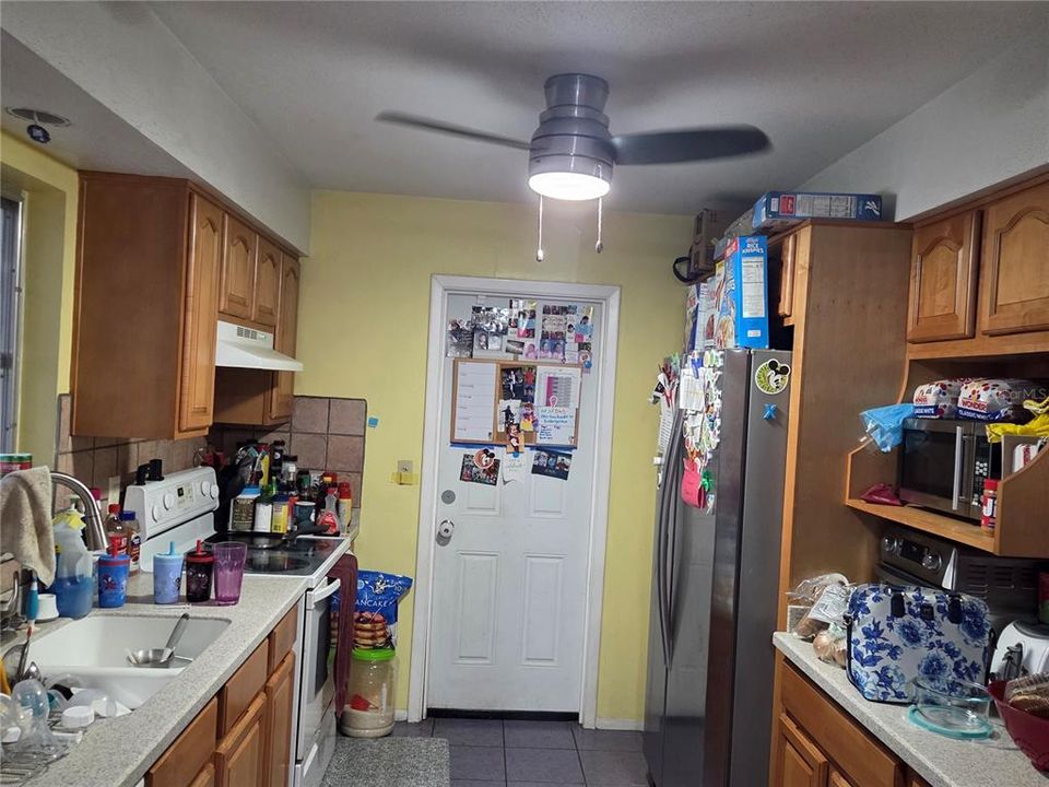 For Sale: $385,000 (3 beds, 1 baths, 1252 Square Feet)