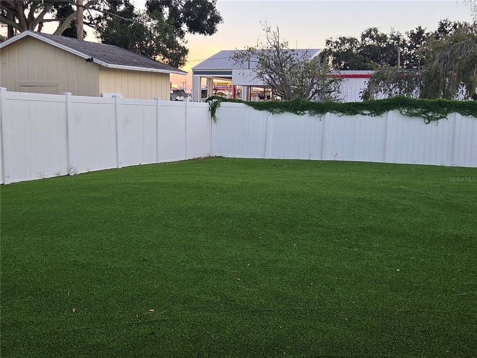 For Sale: $385,000 (3 beds, 1 baths, 1252 Square Feet)