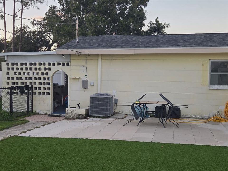 For Sale: $385,000 (3 beds, 1 baths, 1252 Square Feet)