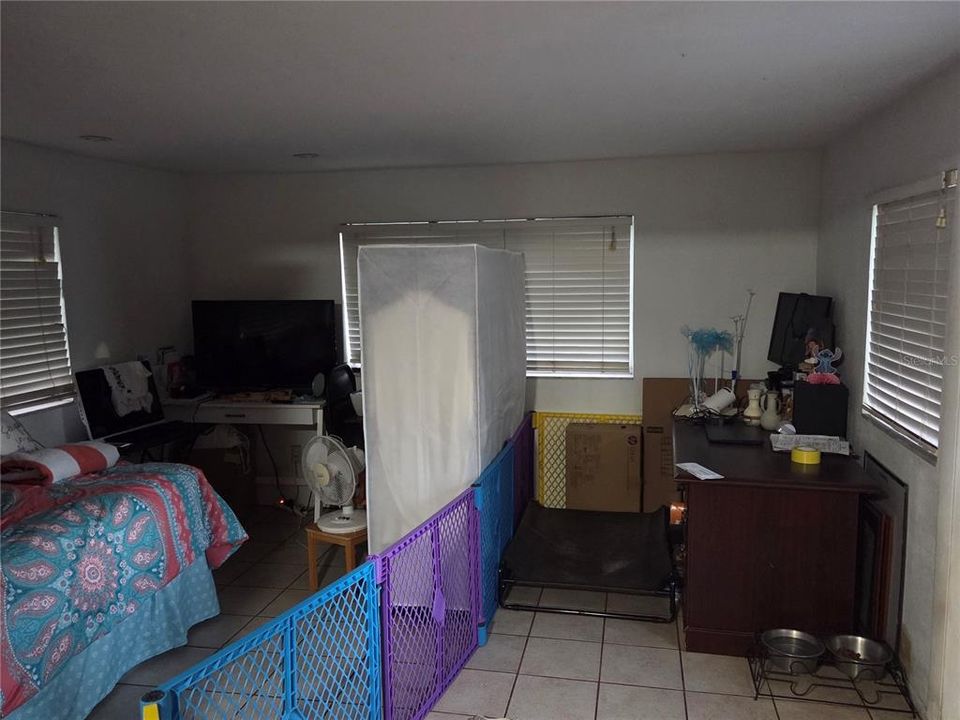 For Sale: $385,000 (3 beds, 1 baths, 1252 Square Feet)