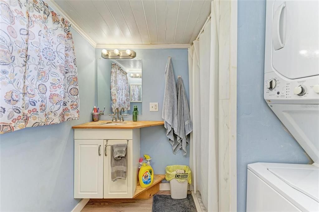 待售: $134,999 (2 贝兹, 2 浴室, 687 平方英尺)