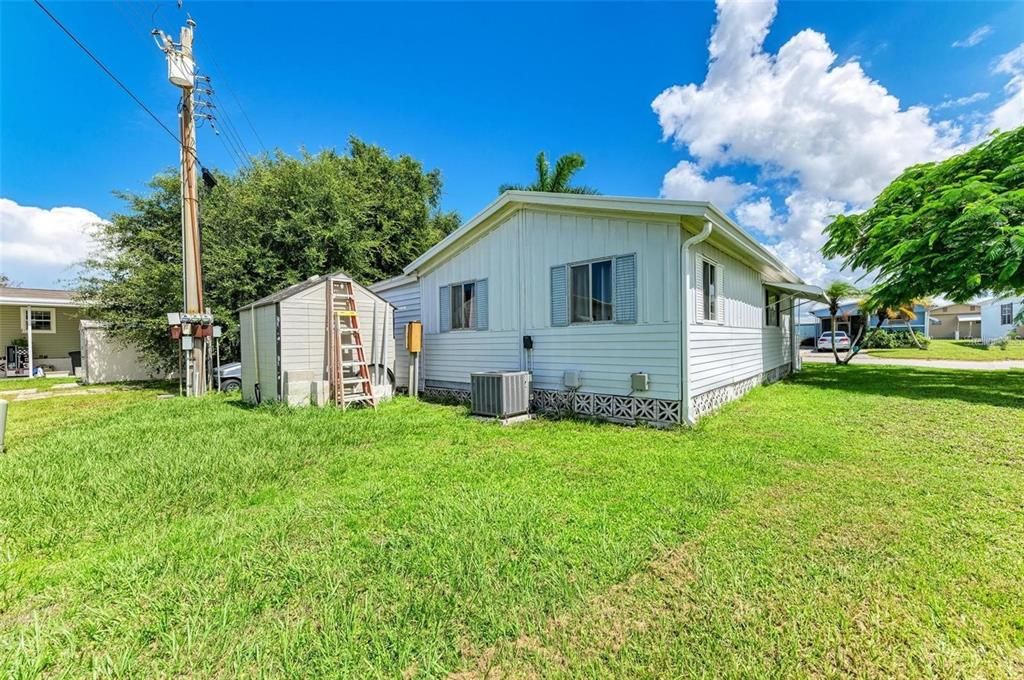 待售: $134,999 (2 贝兹, 2 浴室, 687 平方英尺)